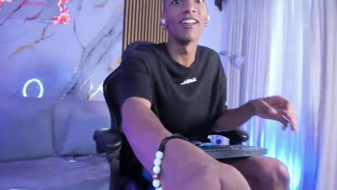 Julien online show from December 22, 11:51 am