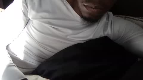 juliocesar024 online show from November 2, 1:15 pm