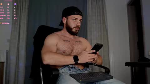 JULiUS   online show from October 29, 9:07 pm