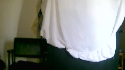 Mia online show from February 27, 7:02 pm