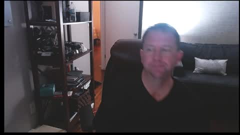 Snapshot of jusbeaz8722 chatting on December 23, 11:04 am JustVibin online show from December 23, 11:04 am