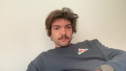 just_a_guy_with_a_big_cock online show from October 29, 11:24 am