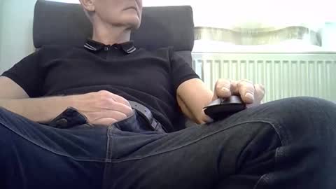 justasocialwanker online show from November 26, 1:14 pm