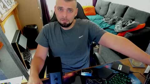 justforfunchriss online show from October 31, 10:29 am