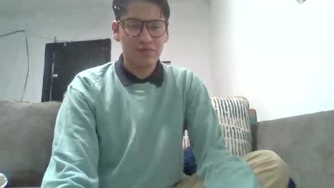 justin3775 online show from April 22, 10:42 am