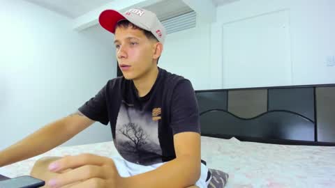 justin_biker online show from September 12, 10:32 pm