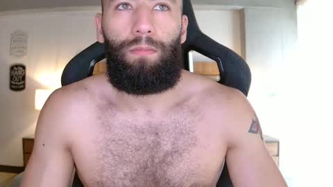 Justin online show from November 28, 3:03 pm