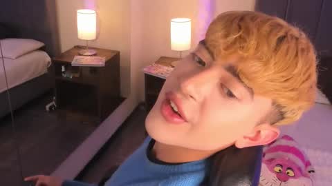 Justin online show from October 16, 12:13 pm