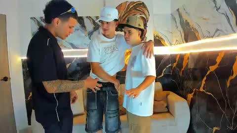 justingtime21 online show from June 2, 9:49 pm