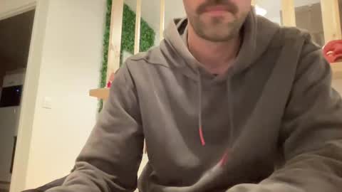 justmeandyou00 online show from February 20, 6:02 pm