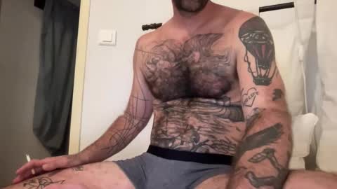 justmeandyou00 online show from September 14, 4:42 pm