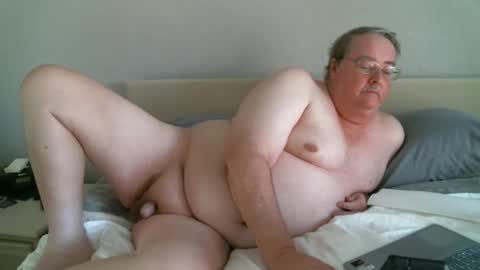 justmedm64 online show from February 26, 7:14 pm