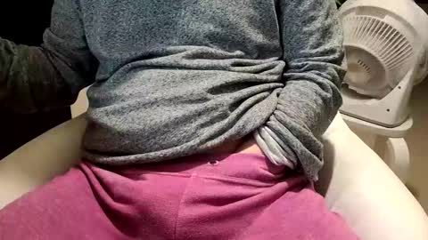 KI e697a5e69cac online show from October 26, 4:53 pm