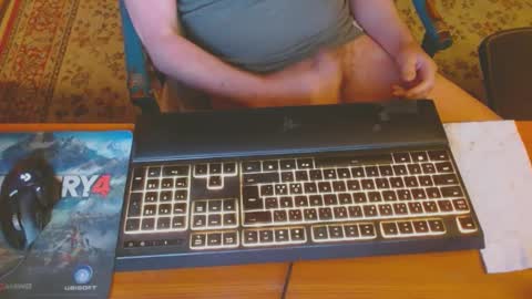 Snapshot of kaiuty chatting on January 3, 12:00 am Leon online show from January 3, 12:00 am