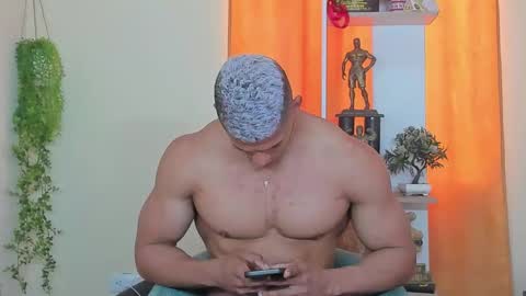 Snapshot of kale_tomson chatting on December 26, 4:04 pm kale thomson online show from December 26, 4:04 pm