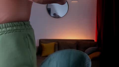 Snapshot of kale_tomson chatting on September 18, 3:41 am kale thomson online show from September 18, 3:41 am