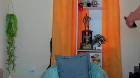 Snapshot of kale_tomson chatting on January 28, 6:39 pm kale thomson online show from January 28, 6:39 pm