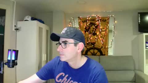 Snapshot of kalem48 chatting on February 4, 1:13 am MusicMen49 online show from February 4, 1:13 am