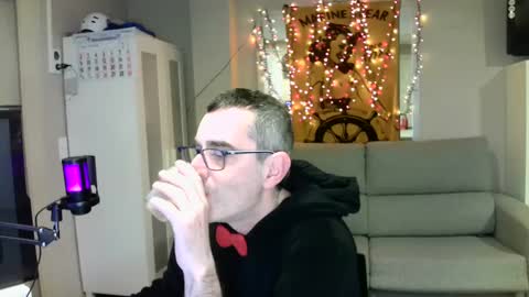 Snapshot of kalem48 chatting on January 7, 5:02 am MusicMen49 online show from January 7, 5:02 am