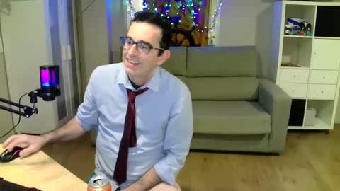 Snapshot of kalem48 chatting on December 26, 8:32 pm MusicMen49 online show from December 26, 8:32 pm
