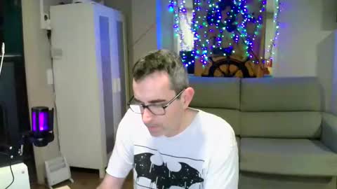 Snapshot of kalem48 chatting on January 12, 11:26 pm MusicMen49 online show from January 12, 11:26 pm
