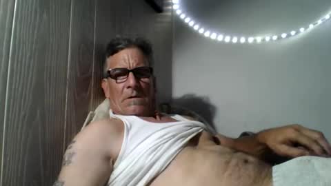 kalifornia91666 online show from November 1, 7:51 pm