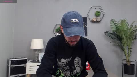 Kane online show from February 25, 10:00 pm