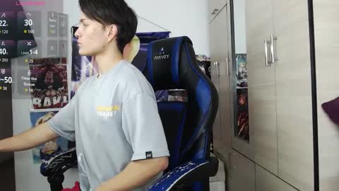 andres online show from February 11, 3:06 pm