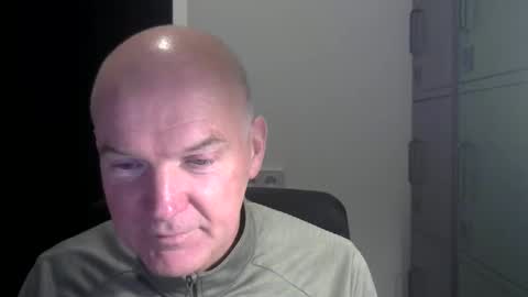 Robbie online show from January 12, 5:06 pm