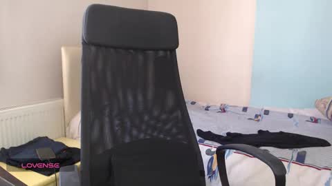 Karn - click SHOW MORE to see all the videos and pics below online show from November 21, 10:36 am