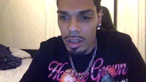 champagnepapiii online show from December 15, 10:07 am