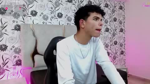  keahi  online show from March 24, 3:44 am