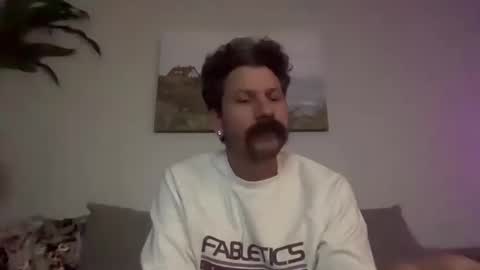 Keaton Keller online show from October 14, 3:35 am