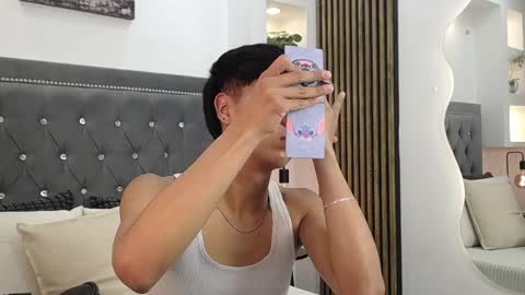 nico online show from April 8, 1:09 pm