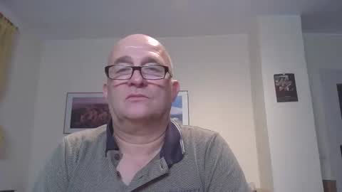 keilie1 online show from December 3, 1:22 am