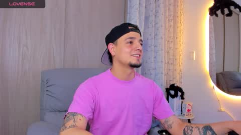 kendel_dimitri online show from October 24, 4:36 am