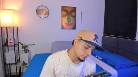 kendel_dimitri online show from June 3, 6:15 am