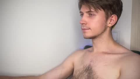 Kero online show from October 25, 8:43 pm