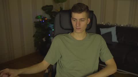 Kevin online show from December 10, 5:44 pm