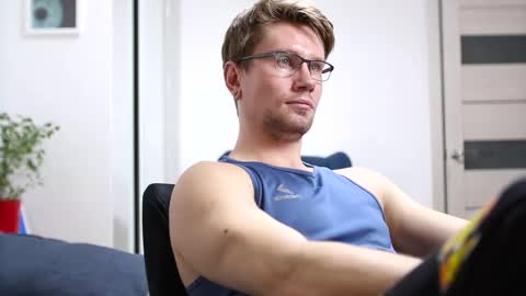 Kev online show from December 19, 7:05 am