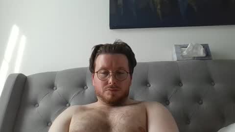 kevlardot5683 online show from May 19, 8:59 pm