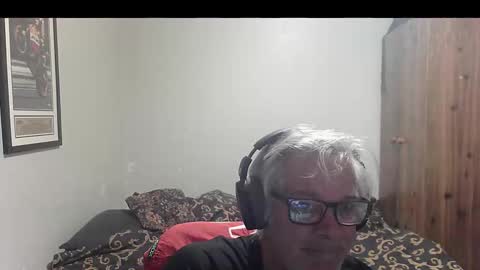 Snapshot of kevwestunder9696 chatting on October 26, 12:40 pm kevwestunder9696 online show from October 26, 12:40 pm