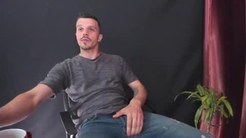 DonyBrown online show from April 4, 8:33 am