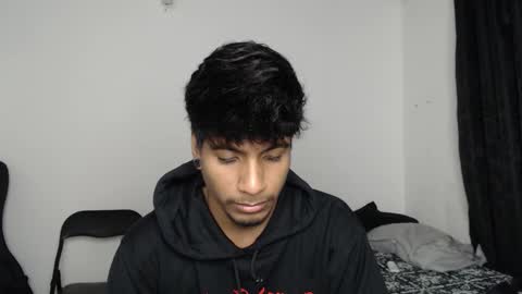 khevinlopezonig online show from October 28, 2:36 am