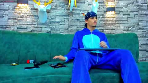 king voy online show from November 15, 9:28 pm