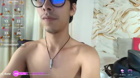 kingdanny_8 online show from February 24, 12:34 am