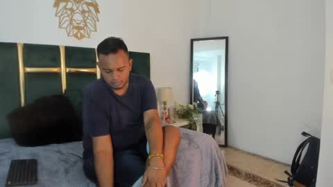kingg_jay online show from May 28, 12:14 pm
