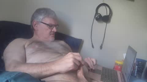 kingtongue10 online show from March 6, 9:12 pm