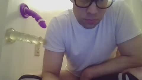 kinkystrides online show from November 27, 4:11 pm