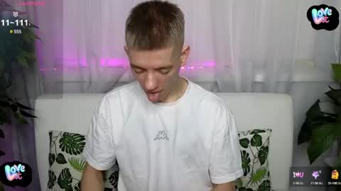    online show from January 30, 9:36 am